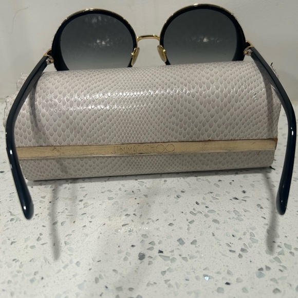Woman’s Jimmy Choo Sunglasses. - Picture 5 of 9